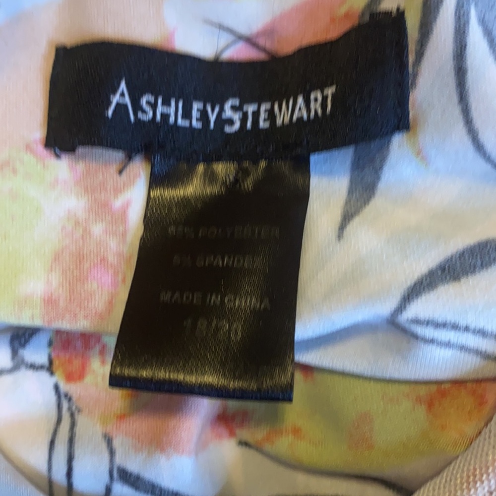 Ashley Steward 18/20 Floral Tropical Top White - Picture 6 of 7